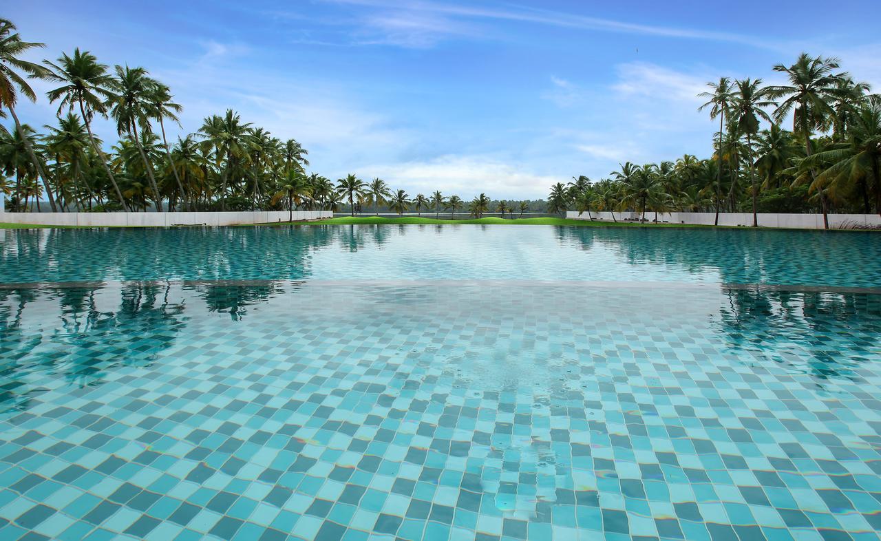Lake Palace Trivandrum Vettutura Kültér fotó