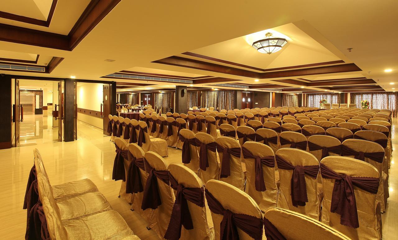 Lake Palace Trivandrum Vettutura Kültér fotó